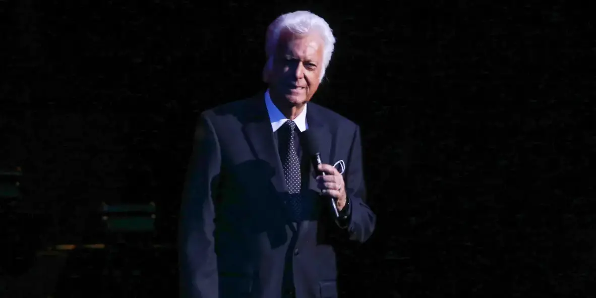 Singer and Actor Jack Jones Dies at 86  Image