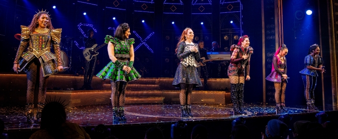 Photos: New SIX Queens Take First Bows on Broadway Photo