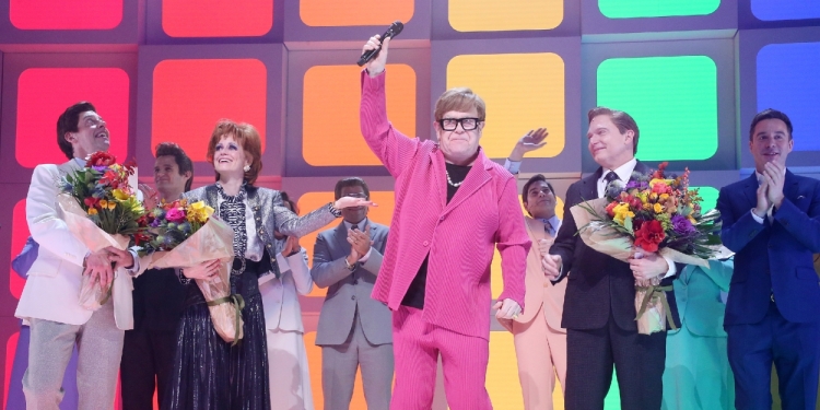 Photos: Elton John Joins the Cast of TAMMY FAYE For Opening Night Curtain Call Photo