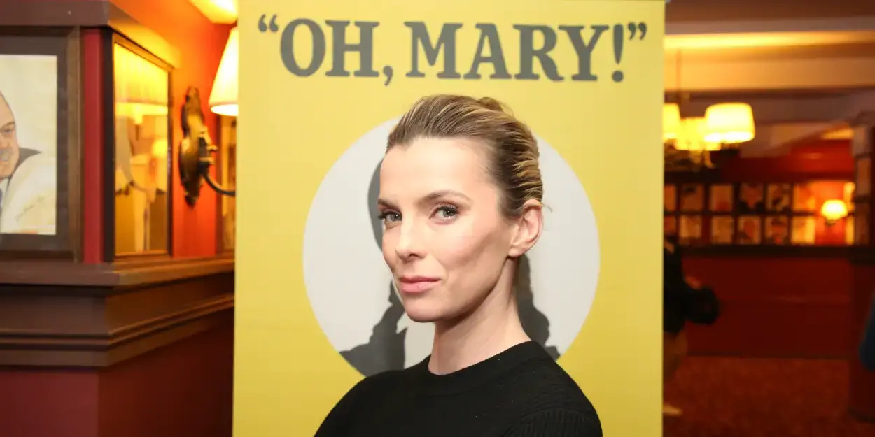 Photos: Betty Gilpin Meets the Press Ahead of Run in OH, MARY!