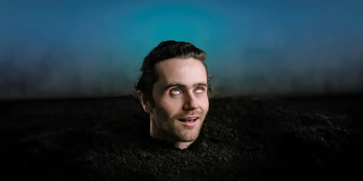 Review: TOM LAWRINSON: BURIED ALIVE AND LOVING IT, Soho Theatre  Image