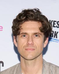 aaron tveit 2022