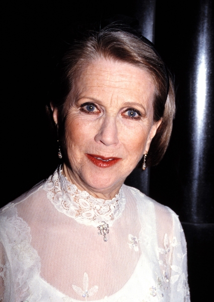 Julie Harris - Wikipedia