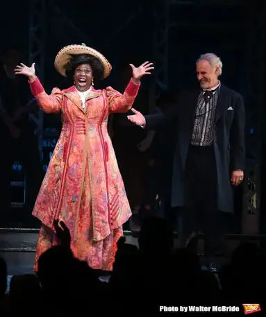 Photos Newsies Cast Takes Final Broadway Bows At Nederlander Theatre