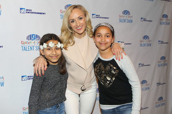 How To Style An NFL Jersey - Nastia Liukin