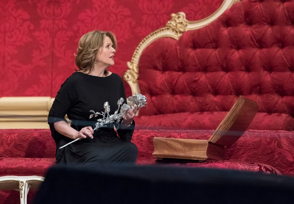 Photos: First Look at Renee Fleming and Elina Garanca in Strauss's