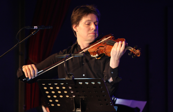 Joshua Bell: Credits, Bio, News & More | Broadway World