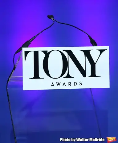 Photos Brandon Victor Dixon And Bebe Neuwirth Announce The 2019 Tony Award Nominations