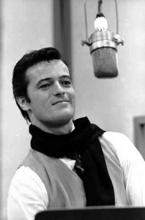 Robert Goulet, Biography, Songs, & Facts