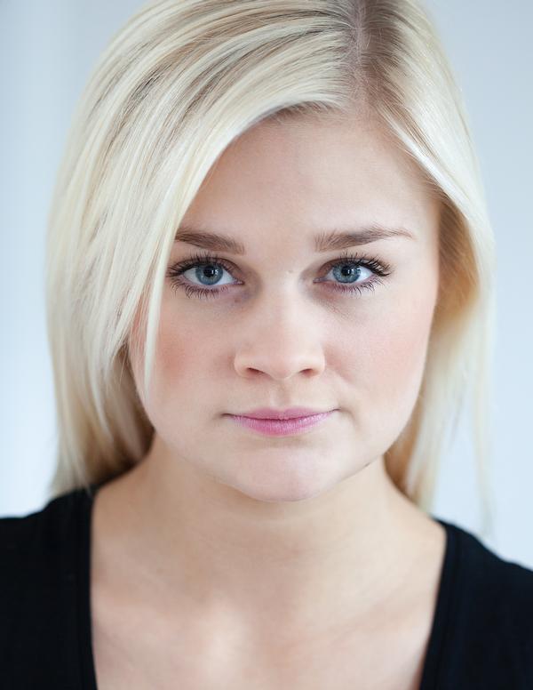 Lucy May Barker Headshot Photo