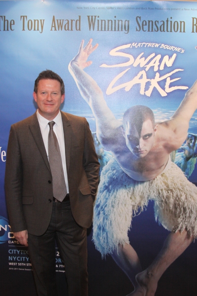 Photos: Matthew Bourneu0027s SWAN LAKE Opens at NY City Center